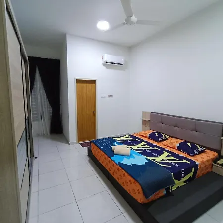 Lompoi Homestay Islam Guest Merlimau Exterior photo
