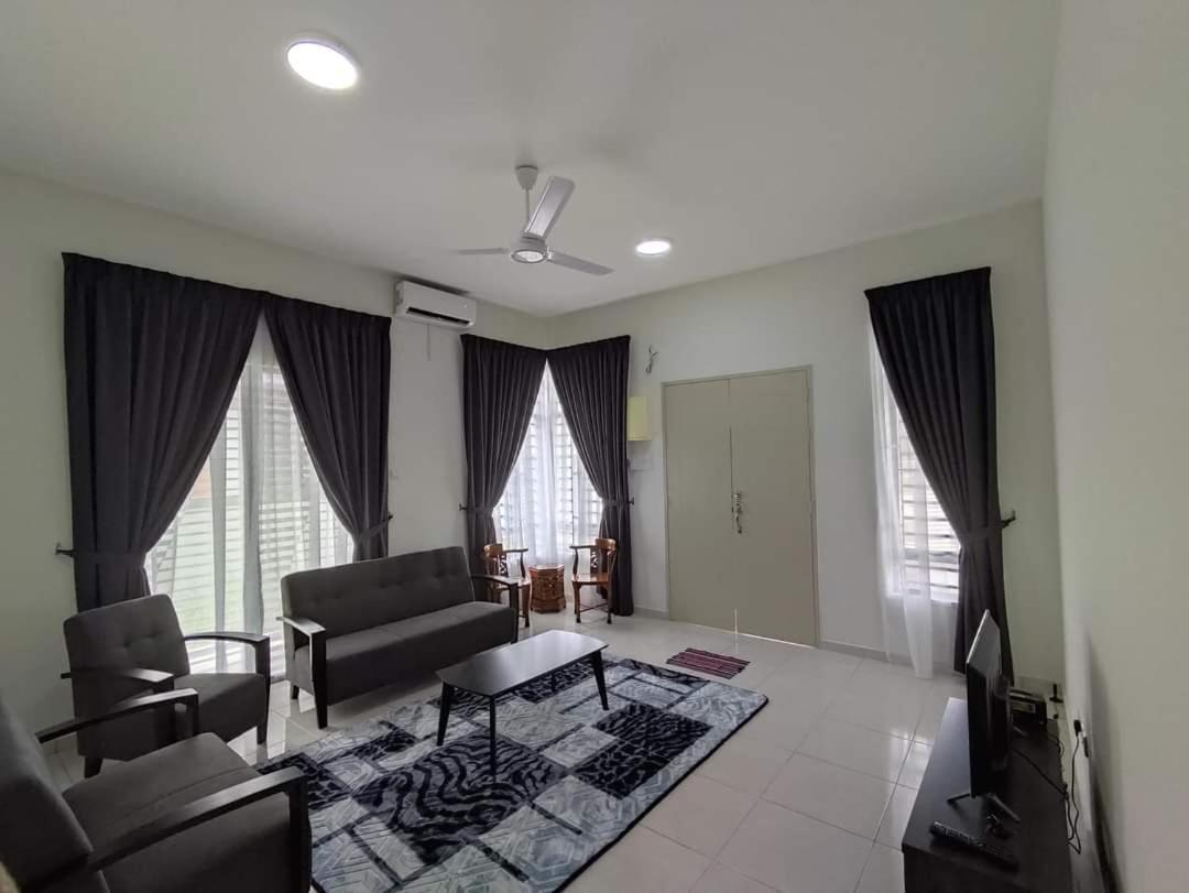 Lompoi Islam Guest Holiday home